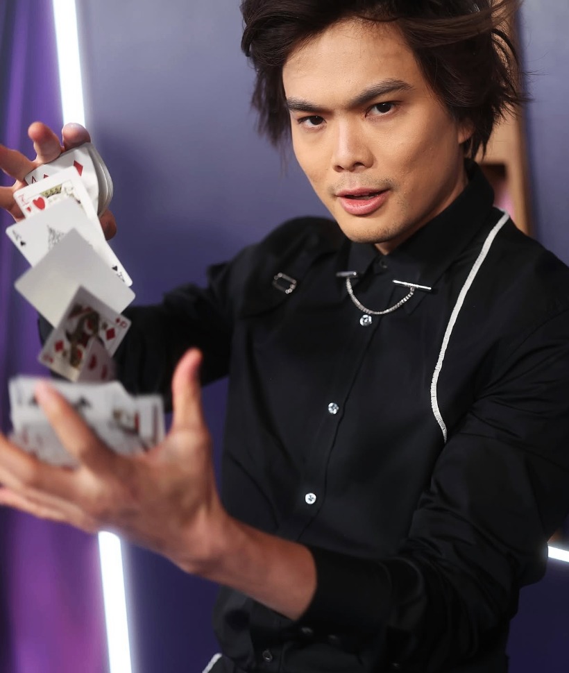 Shin Lim — American Music Awards — still 3
